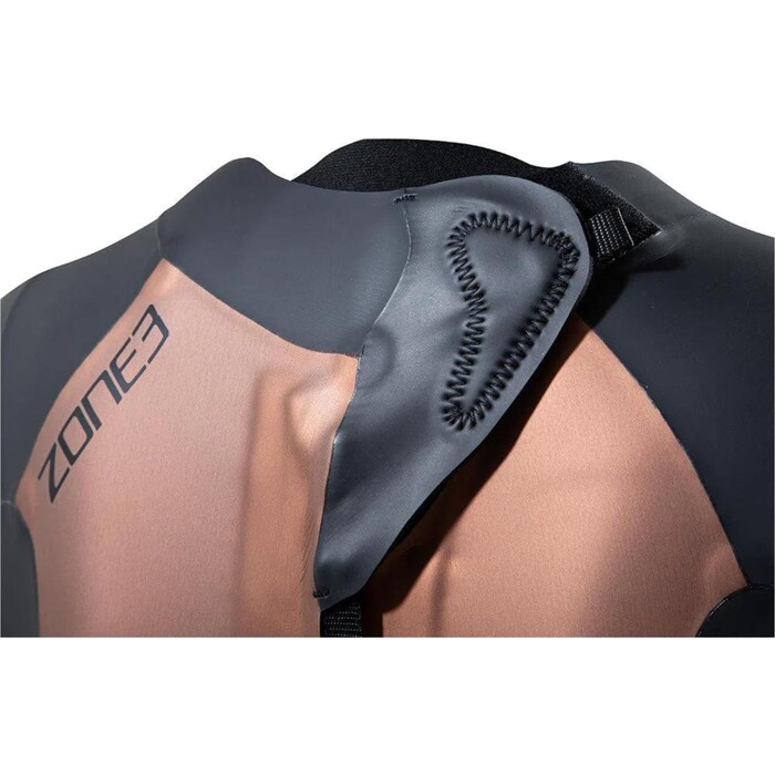 2024 ZONE3 Womens Thermal Agile Wetsuit WS22WTAG101 - Black / Gold